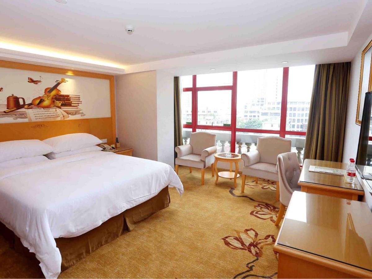 Vienna Hotel Zhongshan West District Buitenkant foto