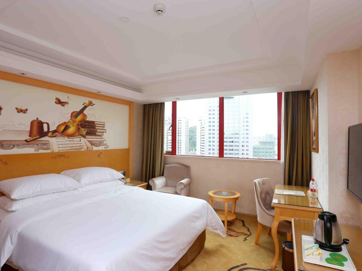 Vienna Hotel Zhongshan West District Buitenkant foto